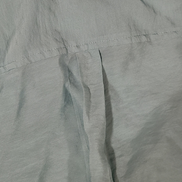 VAN HEUSEN Button Down - Picture 7 of 8